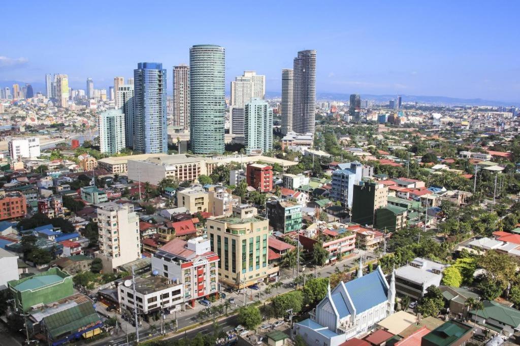 Vista Hotel Cubao Quezon City Exterior photo