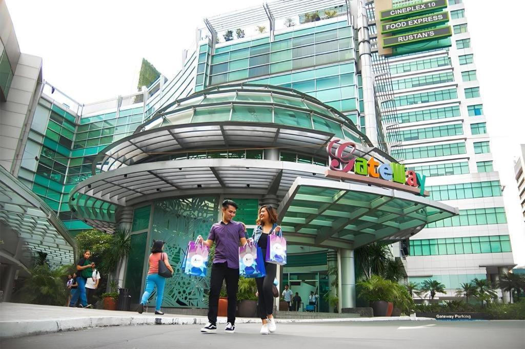 Vista Hotel Cubao Quezon City Exterior photo